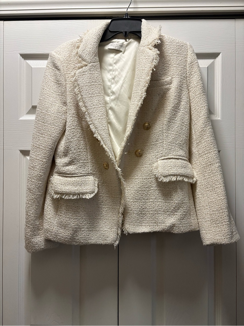 Dress forum blazer cream color with gold metallic threads